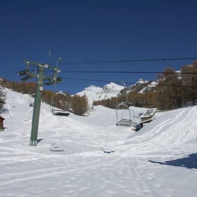 The quiet ski pistes of the ski villages