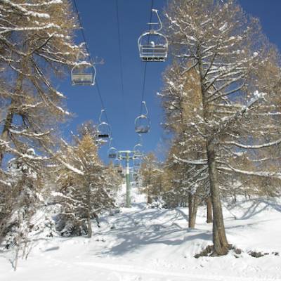 Skiing in the ski village of Chaillol