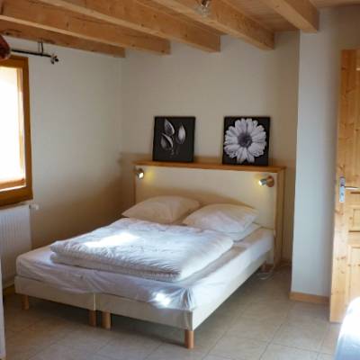 Belas Apartment in traditional stone farmhouse in Ancelle bedroom