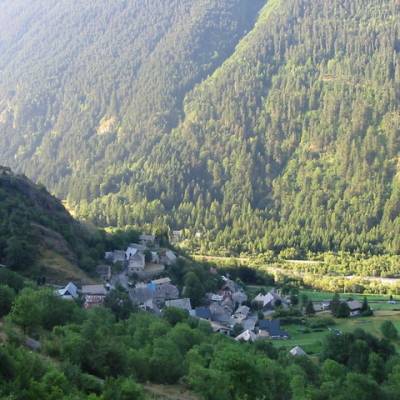 View of Villard Loubière on walk in