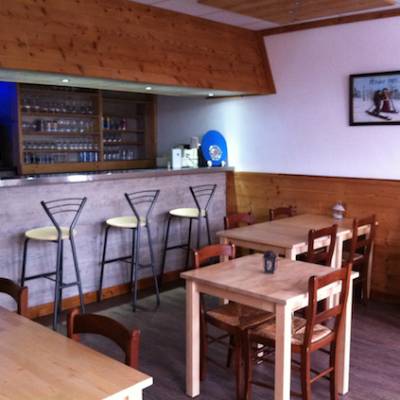 The Fauvettes hotel in the Alps bar