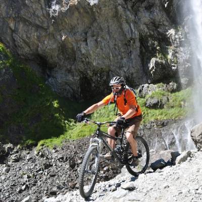 mountain biking waterfalls in Valgaudemar
