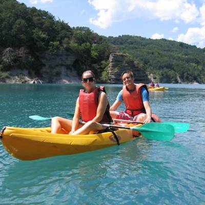 Lake Kayaking on the Lac du Sautet couple in