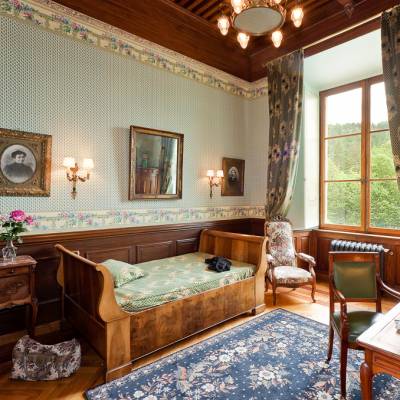 chateau Picomtal in the Southern French Alps bedroom