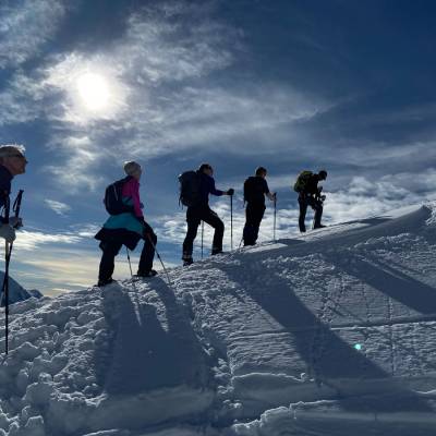 snowshoeing-la-palastre.jpg