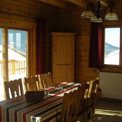 The Counit Chalet near Orcieres ski resort in the Alps dining room