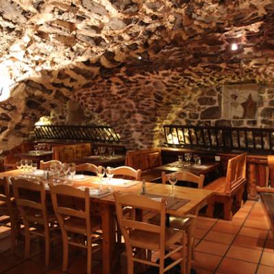Hotel Les Autanes in Ancelle in the Alps vaulted restaurant