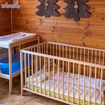 Carpe Diem Chalet baby equipment