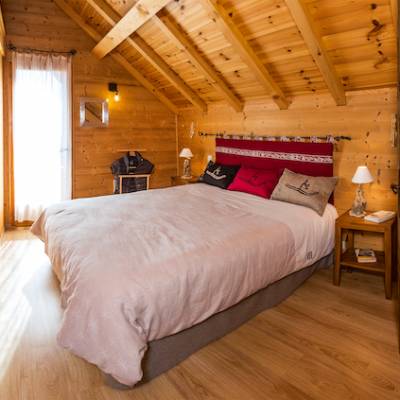 Bedroom in intiwasi chalet in french Alps