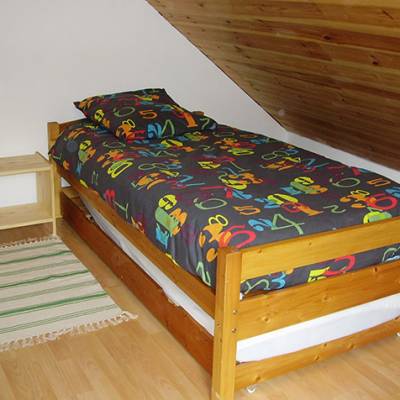 Single bedroom in the Motte Chalet